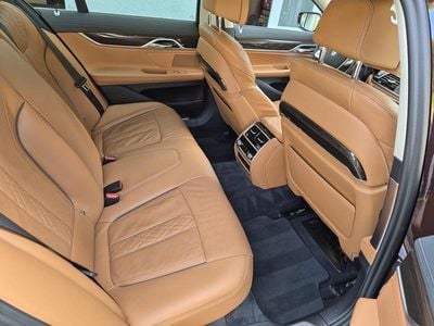 BMW 740