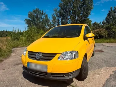 Gebraucht VW Fox 75 PS (55 kW) 2007 Gelb Kleinwagen