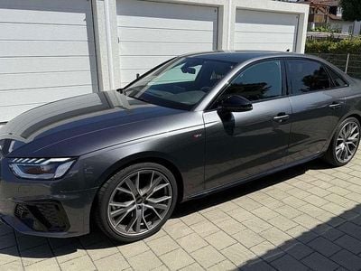 Grau Gebraucht 2024 Audi A4 S-Line Limousine | 31.450 € (Guter Preis)