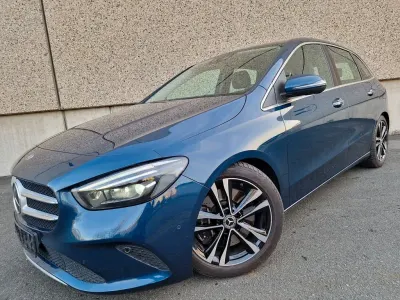 Gebraucht Mercedes B180 Progressive 116 PS (85 kW) 2019 Blau Kleinwagen