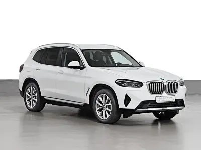 Gebraucht BMW X3 Sport Line 190 PS (139 kW) 2023 Weiß SUV