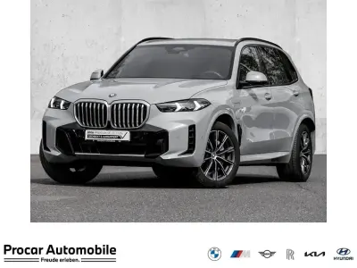 Gebraucht BMW X5 M Sport 489 PS (359 kW) 2025 Grau SUV