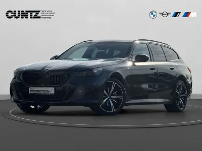 Gebraucht BMW 540 M Sport 286 PS (210 kW) 2025 Sophistograu brillanteffekt me Kombi
