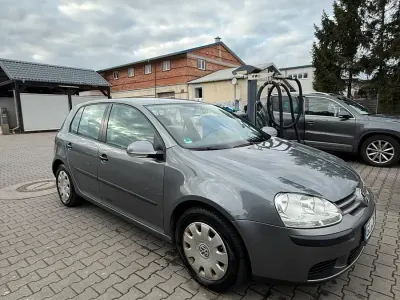 Gebraucht VW Golf V 105 PS (77 kW) 2007 Silber Kleinwagen
