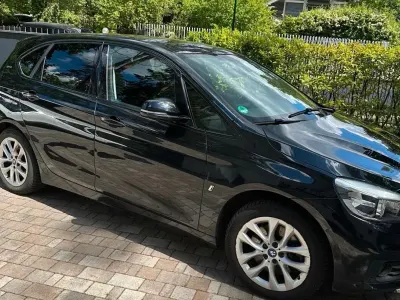 Gebraucht BMW 225 iPerformance 140 PS (102 kW) 2018 Schwarz Kleinwagen