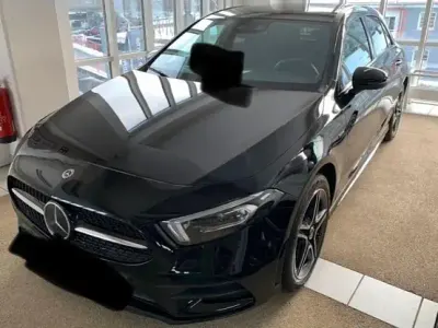 Gebraucht Mercedes E250 213 PS (156 kW) 2022 Schwarz Kleinwagen