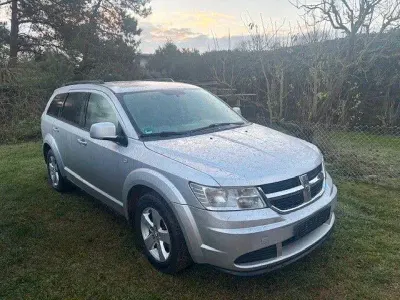 Gebraucht Dodge Journey SE 170 PS (125 kW) 2009 Grau SUV