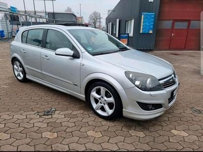 Silber Gebraucht 2008 Opel Astra OPC Kleinwagen | 1.400 € (Superpreis)