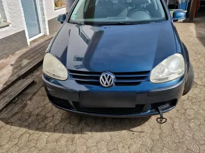Brugt VW Golf V 103 HK (75 kW) 2004 Blå Hatchback