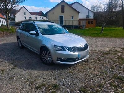 Gebraucht Skoda Octavia 115 PS (84 kW) 2017 Grau Kombi