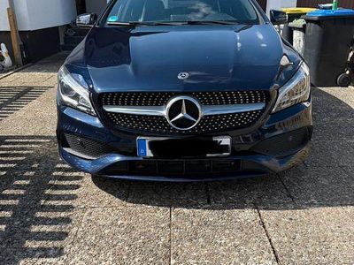 Gebraucht Mercedes CLA220 Edition 177 PS (130 kW) 2018 Blau Limousine