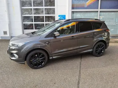 Używany Ford Kuga ST-Line 179 KM (131 kW) 2017 Czarny SUV
