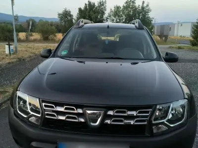 Gebraucht Dacia Duster 105 PS (77 kW) 2014 Schwarz SUV