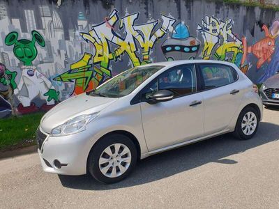 gebraucht Peugeot 208 1.0 L 68 VTI, TOP ZUSTAND !