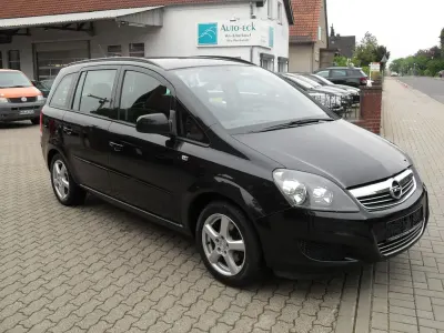 Gebraucht Opel Zafira Family 116 PS (85 kW) 2013 Schwarz Van / Kleinbus