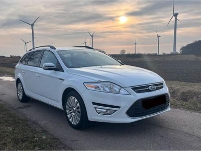 Gebraucht Ford Mondeo 120 PS (88 kW) 2011 Weiß Kombi