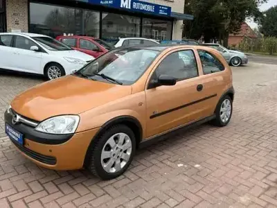 Usata Opel Corsa Njoy 75 CV (55 kW) 2003 Arancione Utilitaria
