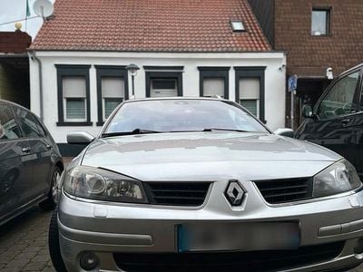 Gebraucht Renault Laguna II 130 PS (95 kW) 2007 Silber Limousine