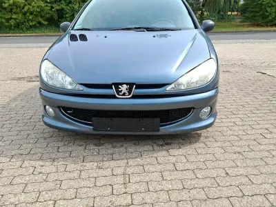 Gebraucht Peugeot 206 85 PS (62 kW) 2007 Grau Kleinwagen