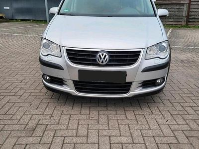VW Touran Cross