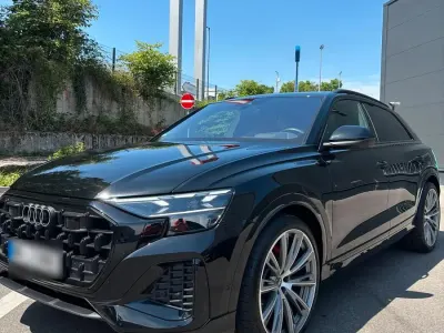 Gebraucht Audi Q8 S-Line 286 PS (210 kW) 2024 Schwarz SUV