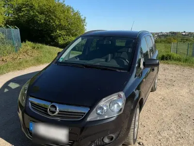 Brugt Opel Zafira Family 140 HK (102 kW) 2014 Sort MPV