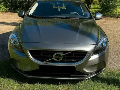 Gebraucht Volvo V40 150 PS (110 kW) 2016 Grau Limousine