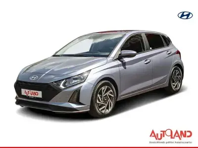 Neu Hyundai i20 79 PS (58 kW) 2025 Grau Kleinwagen