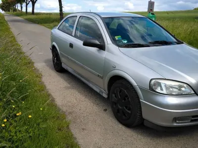 Gebraucht Opel Astra Classic Edition 101 PS (74 kW) 1999 Silber Limousine