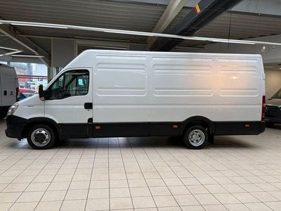 Weiß Gebraucht 2012 Iveco Daily Limousine | 14.900 €