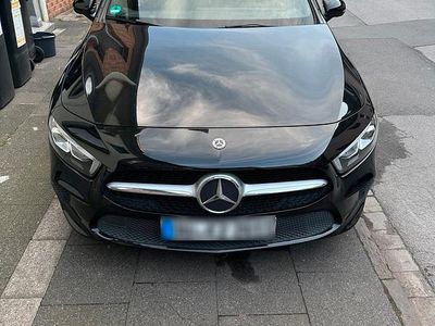 Gebraucht Mercedes A200 163 PS (119 kW) 2018 Schwarz Kleinwagen