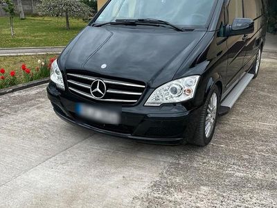 Schwarz Gebraucht 2011 Mercedes Viano Van / Kleinbus | 15.500 € (Teuer)