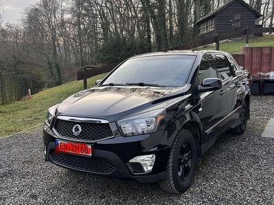 Gebraucht Ssangyong (KGM) Actyon Sapphire 155 PS (114 kW) 2016 Schwarz SUV