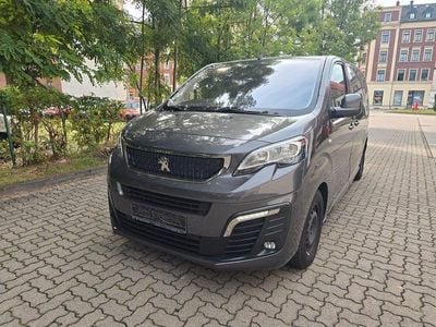 Peugeot Traveller