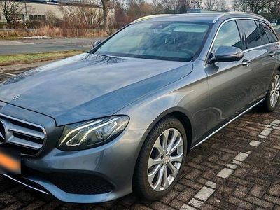 Gebraucht Mercedes E220 Avantgarde 194 PS (142 kW) 2017 Grau Kombi
