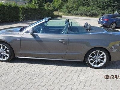 Gebraucht Audi A5 Cabriolet Sport 177 PS (130 kW) 2016 Grau Cabrio