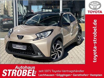 Neu Toyota Aygo X Design 72 PS (52 kW) 2025 Beige SUV
