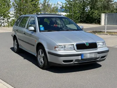Gebraucht Skoda Octavia 116 PS (85 kW) 1999 Silber Kombi