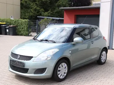 Gebraucht Suzuki Swift 94 PS (69 kW) 2011 Grün Kleinwagen