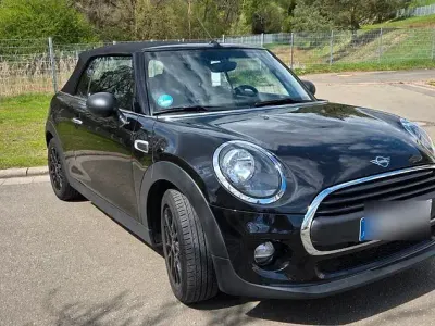 Usata Mini One Cabriolet 102 CV (75 kW) 2019 Nero Cabrio
