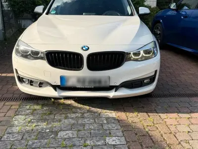 Gebraucht BMW 320 Advantage 190 PS (139 kW) 2017 Weiß Limousine