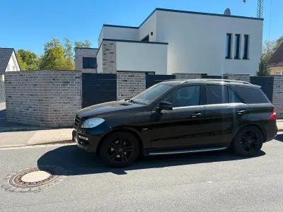 Brugt Mercedes ML350 258 HK (189 kW) 2011 Sort SUV