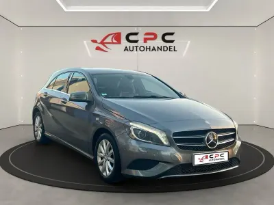 Gebraucht Mercedes A200 156 PS (114 kW) 2013 Grau Limousine
