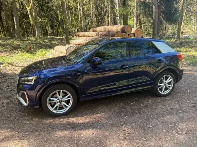 Używany Audi Q2 S-Line 190 KM (139 kW) 2025 Niebieski SUV