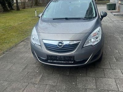Gebraucht Opel Meriva Edition 101 PS (74 kW) 2011 Silber Van / Kleinbus