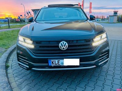 gebraucht VW Touareg 3.0 TDI R-Line Black Editon Atmosphäre