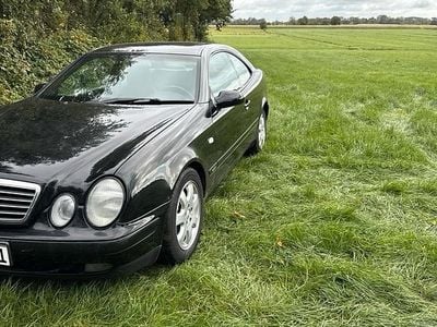 Gebraucht Mercedes CLK200 136 PS (100 kW) 1997 Schwarz Coupé