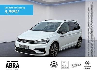 Second-hand VW Touran Highline 150 CP (110 kW) 2023 Alb Monovolum