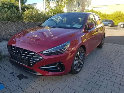 Gebraucht Hyundai i30 Prime 160 PS (117 kW) 2022 Sunsed red Limousine