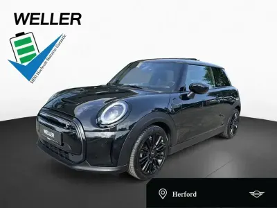 Gebraucht Mini Cooper SE 135 kW (184 PS) 2023 Schwarz Kleinwagen